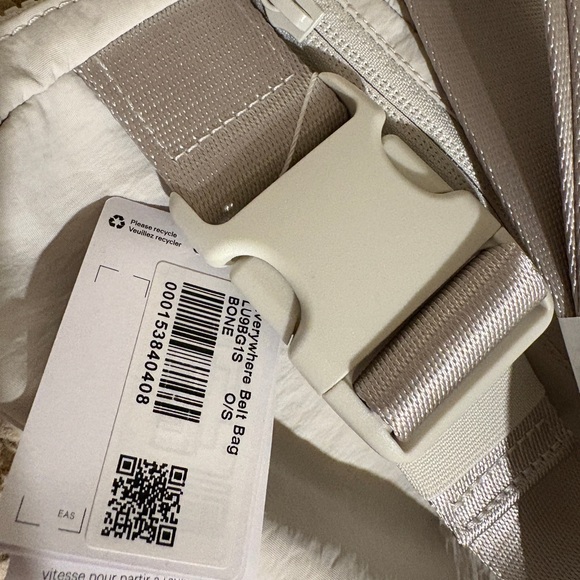 NEW Lululemon Everywhere Belt Bag 1L Bone Concert Festival Fanny Pack Crossbody - Picture 3 of 3